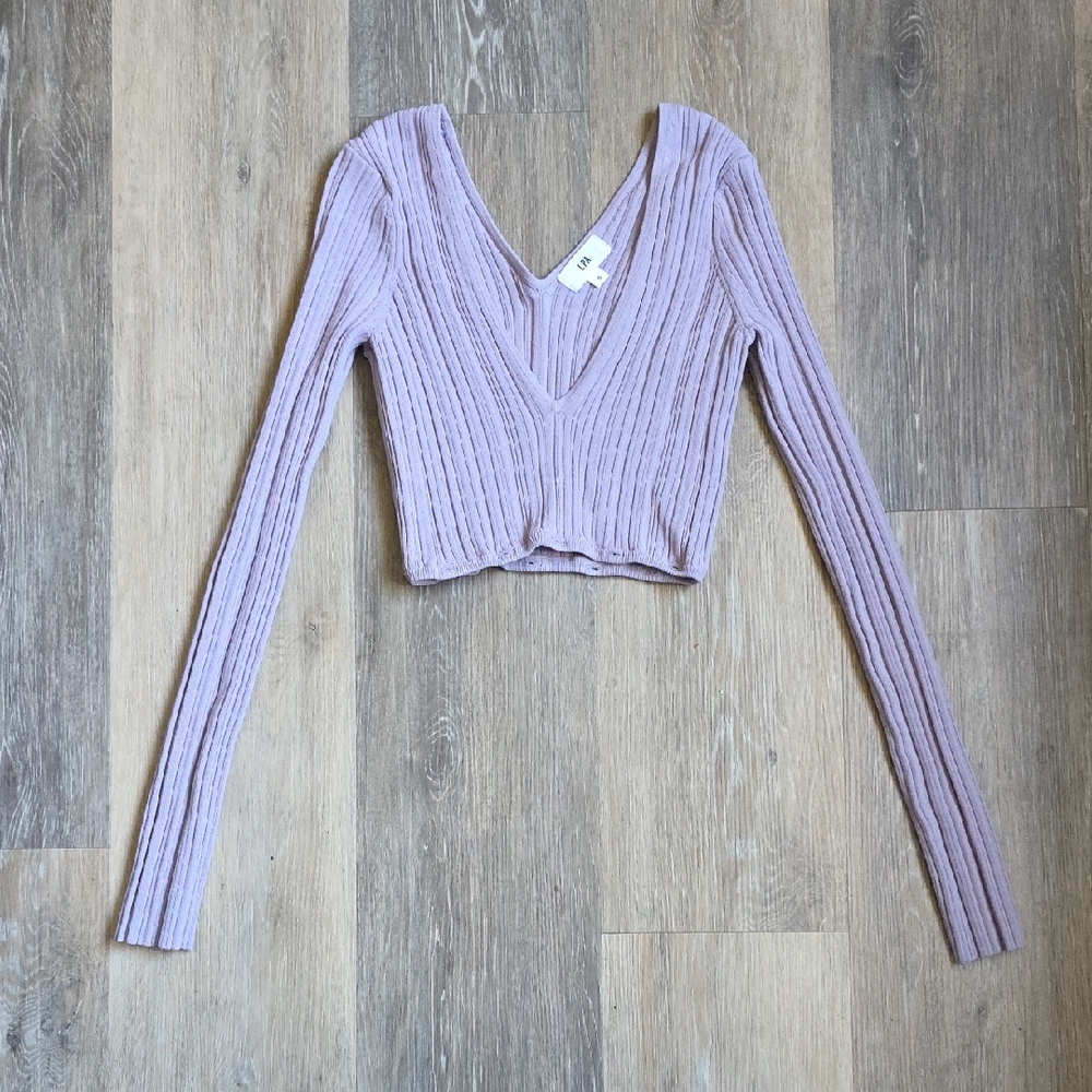 LPA Ribbed V-Neck Long Sleeve Crop Top - Lavender Pink